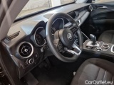  Alfa Romeo   STELVIO ALFA ROMEO / 2017 / 5P / SUV 2.2 TURBO DIESEL 190CV BUSINESS AT8 Q4 #64