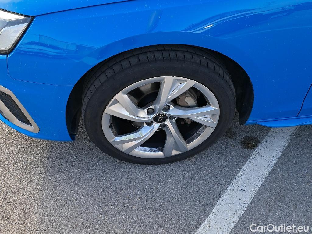  Audi  A4 AUDI  / 2019 / 5P / familiar Avant S line 40 TDI 150kW quattro S tron #1