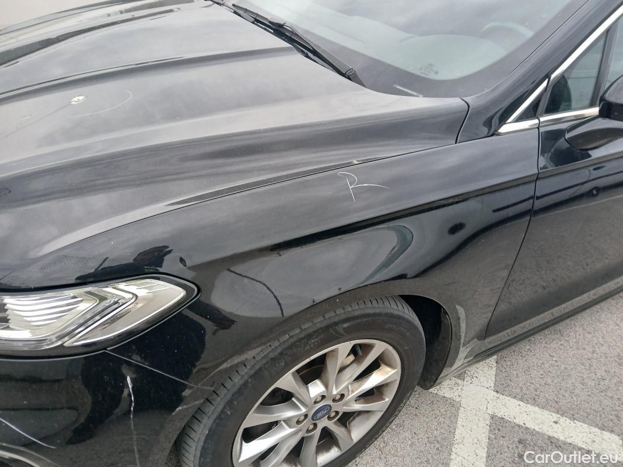  Ford  Mondeo FORD  / 2014 / 5P / berlina con portón 2.0 TDCi 110kW (150CV) Titanium 235 #7