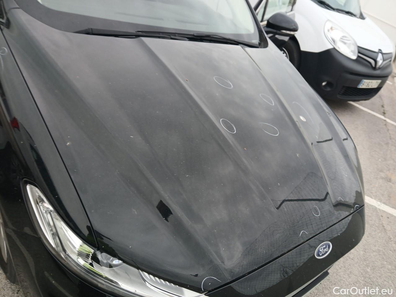  Ford  Mondeo FORD  / 2014 / 5P / berlina con portón 2.0 TDCi 110kW (150CV) Titanium 235 #49
