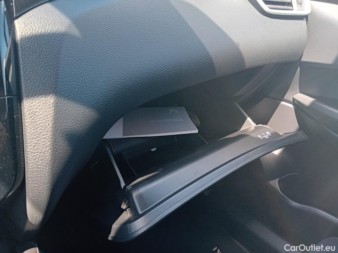  Nissan  Qashqai NISSAN  / 2017 / 5P / todoterreno DIG-T 103 kW (140 CV) E6D N-CONNECTA #1