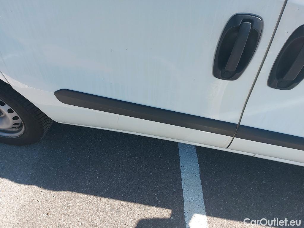  Fiat  Doblo FIAT Doblò Cargo/2015/3P/furgón derivado de turismo Cargo Base 1.3 Multijet 70kW (95CV) #33