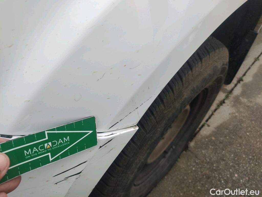  Nissan  Navara NISSAN  VU 4p 4G pickup Doble Cab. 2.3dCi EU6 120kW(160CV) Visia #54