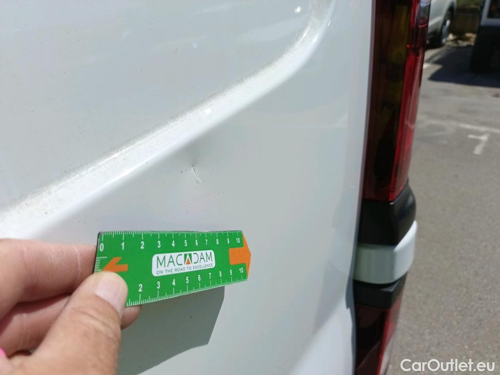  Land Rover  Discovery NISSAN NV300 / 2016 / 5P / furgón 2.0dCi 88kW L1H1 Optima Pta Izq #17