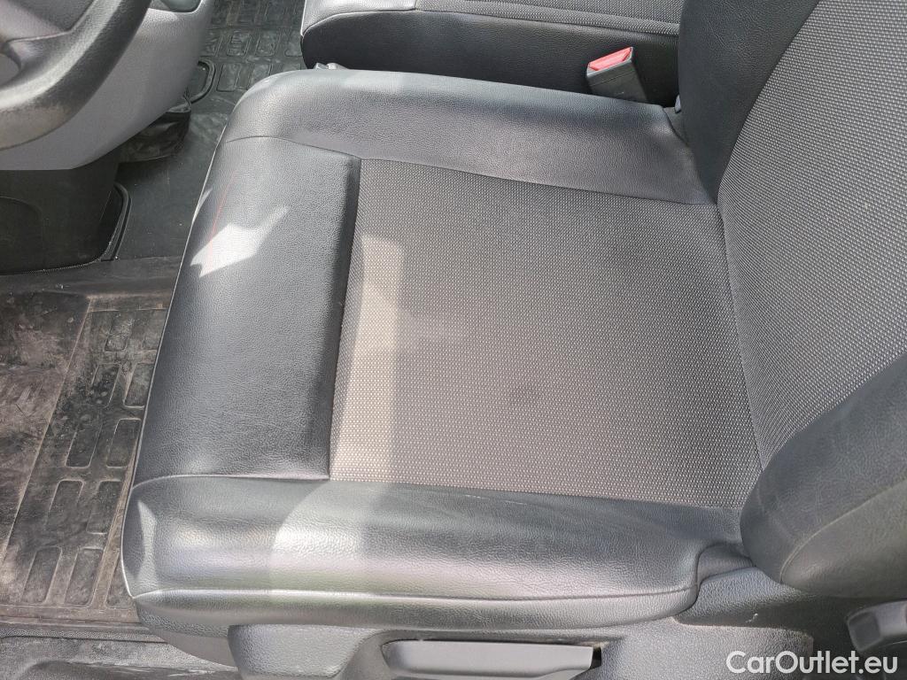  Peugeot  Expert PEUGEOT  / 2016 / 4P / furgón Furgón Premium 1.5 BlueHDi 120 Standard #29