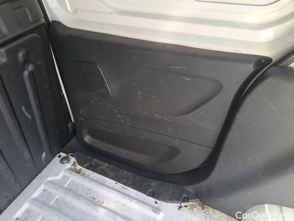  Land Rover  Discovery PEUGEOT Partner / 2018 / 4P / furgón derivado de turismo Premium Standard 1000kg BlueHDi 73kW #29