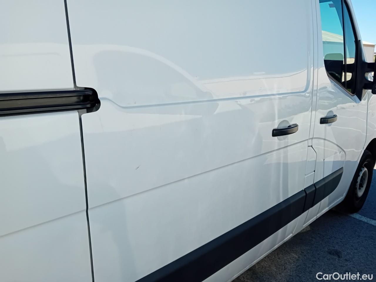  Nissan  NV400 NISSAN  / 2011 / 4P / furgón L2H2 3,5T 2.3dCi 99kW FWD Optima #42