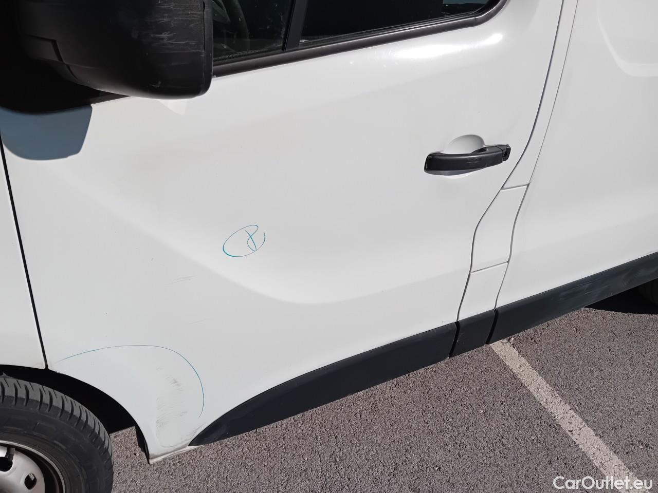  Renault  Trafic  III Furgón L1H1 2 7t 1.6 dCi 120CV MT6 E6 #26