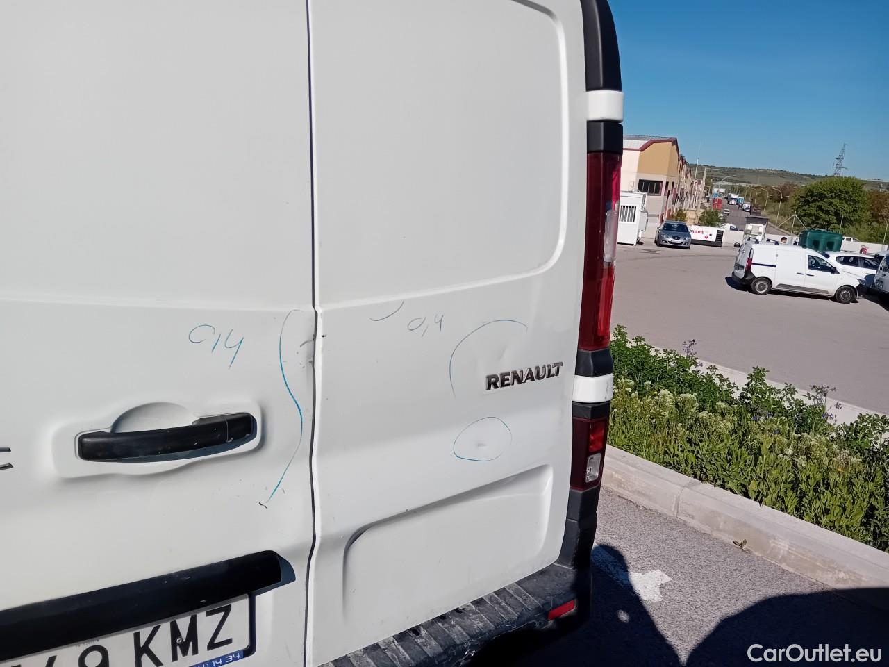  Renault  Trafic  III Furgón L1H1 2 7t 1.6 dCi 120CV MT6 E6 #36