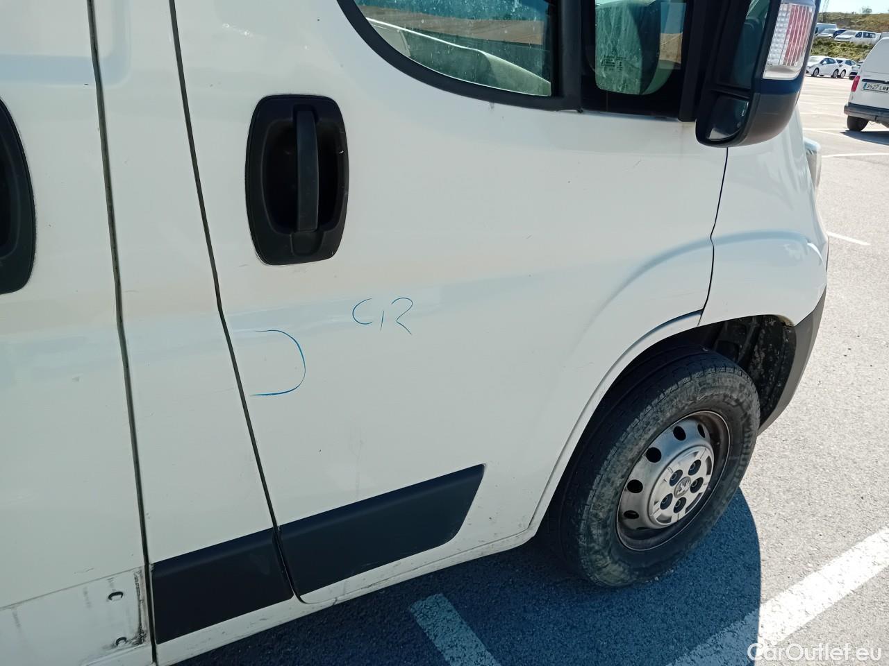  Peugeot  Boxer  Furgón Techo Elevado 335 L2H2 Premium BlueHDi 140 Stop&Start HDi #31