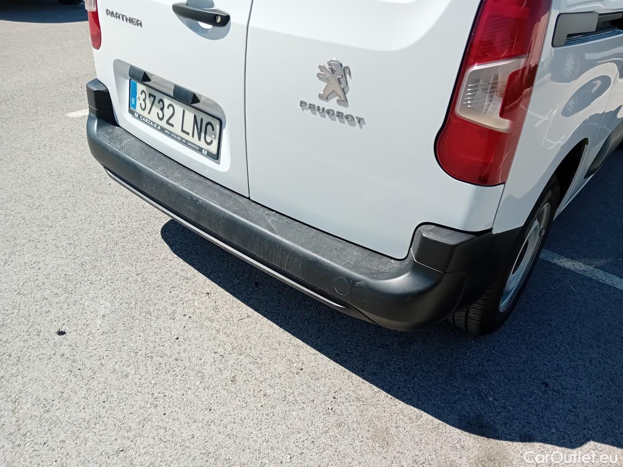  Peugeot  Partner PEUGEOT  / 2018 / 3P / furgón derivado de turismo Pro Standard 600kg BlueHDi 73kW #13