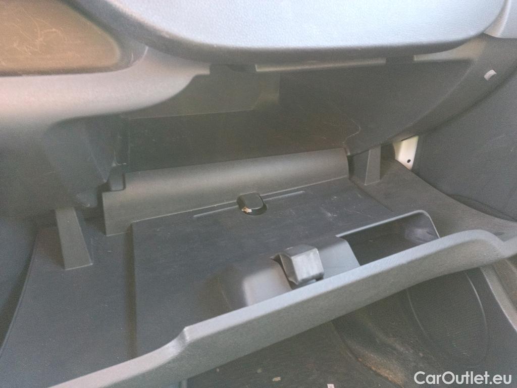  Renault  Kangoo  II Furgón Professional 1.5 dCi 95CV MT6 E6dT #17