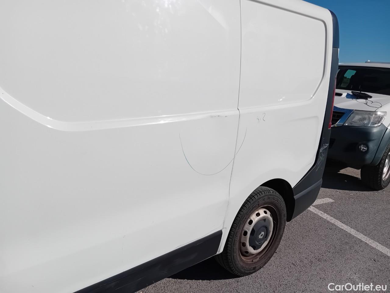  Renault  Trafic  III Furgón L1H1 2 7t 1.6 dCi 120CV MT6 E6 #29