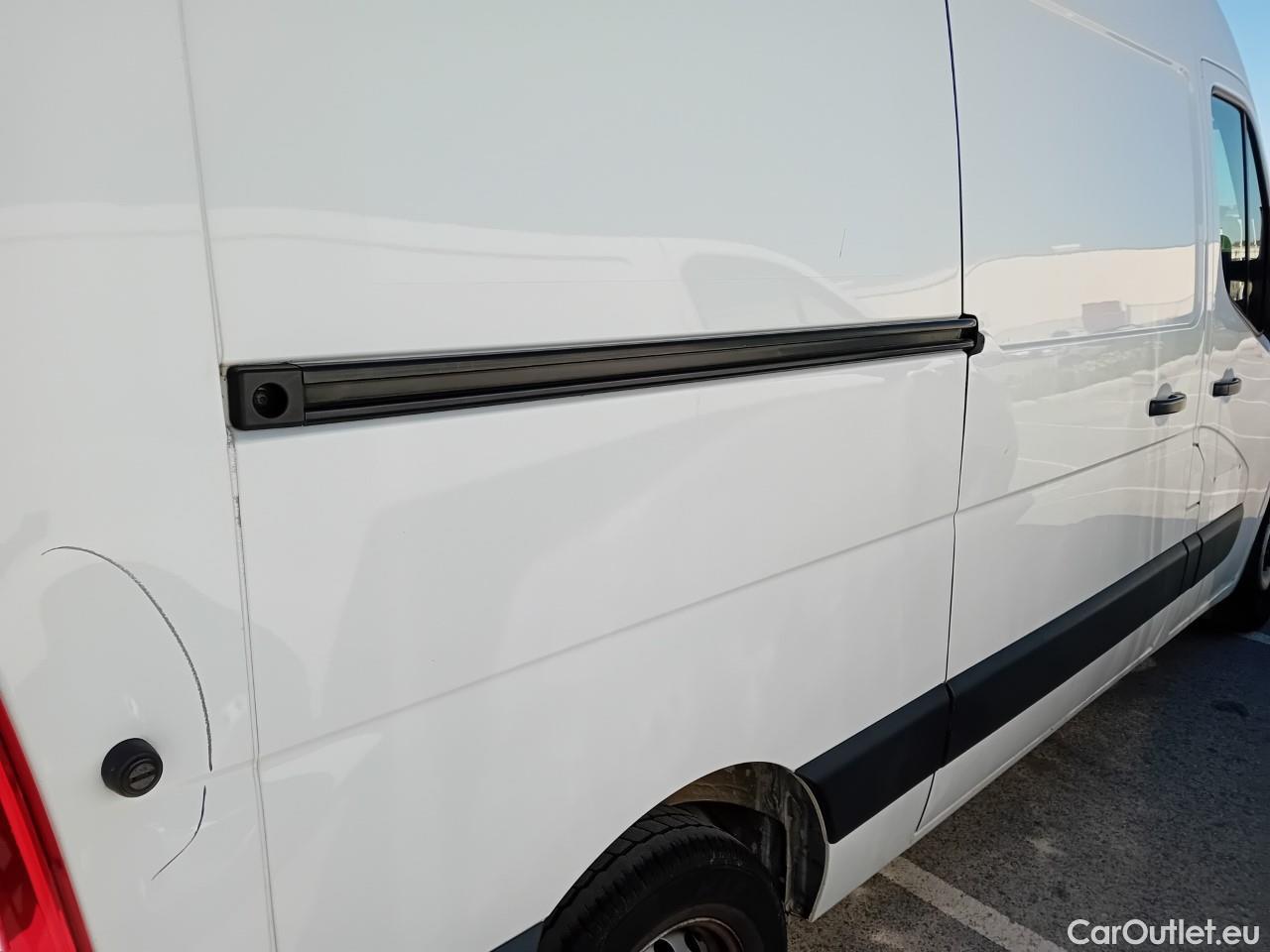  Nissan  NV400 NISSAN  / 2011 / 4P / furgón L2H2 3,5T 2.3dCi 99kW FWD Optima #43