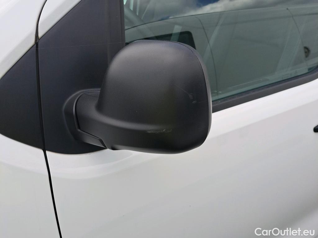  Peugeot  Expert PEUGEOT  / 2016 / 4P / furgón Furgón Premium 1.5 BlueHDi 120 Standard #45