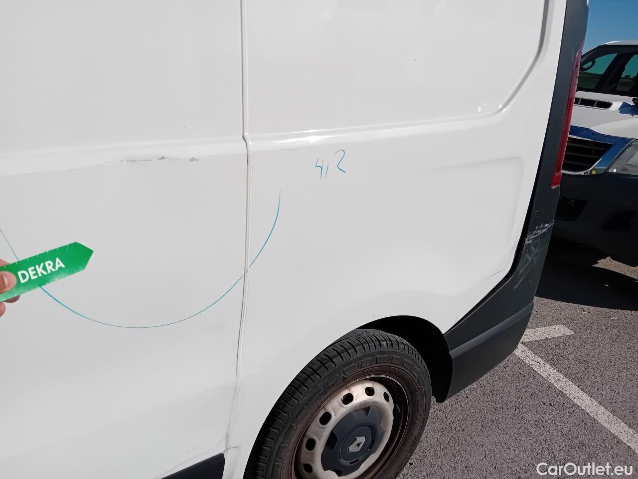  Renault  Trafic  III Furgón L1H1 2 7t 1.6 dCi 120CV MT6 E6 #28