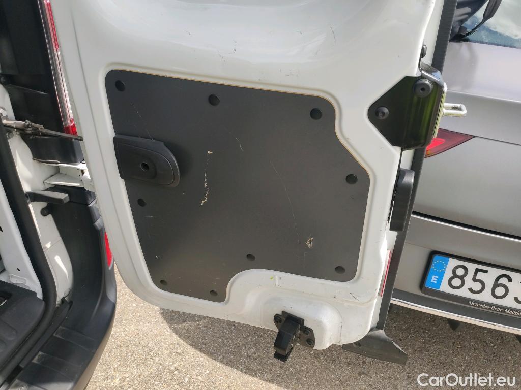  Renault  Kangoo  II Furgón Professional 1.5 dCi 80CV MT6 E6dT #32