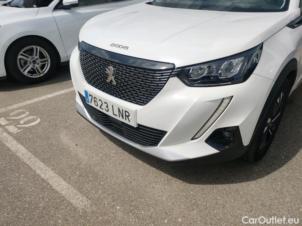  Peugeot  2008  Allure Pack 1.5 HDi 110CV MT6 E6d #9