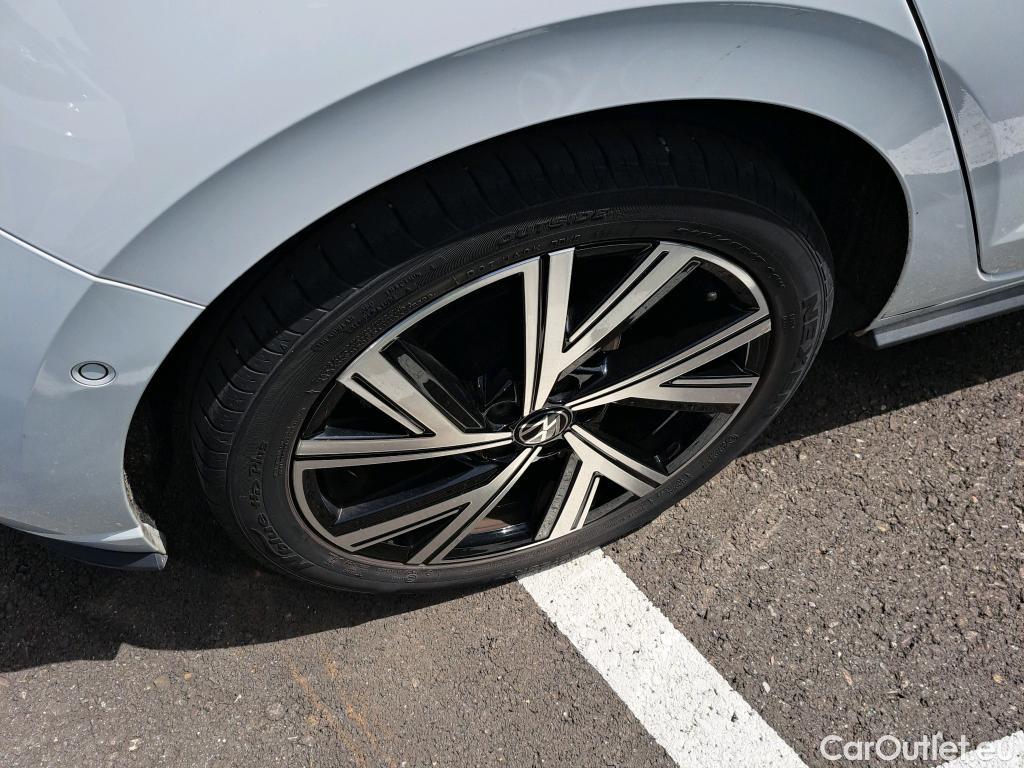  Volkswagen  Polo  VI R-Line 1.0 TSI 110CV AT7 E6d #8