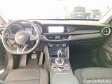  Alfa Romeo   STELVIO ALFA ROMEO / 2017 / 5P / SUV 2.2 TURBO DIESEL 190CV BUSINESS AT8 Q4 #3