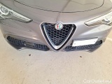  Alfa Romeo   STELVIO ALFA ROMEO / 2017 / 5P / SUV 2.2 TURBO DIESEL 190CV BUSINESS AT8 Q4 #28