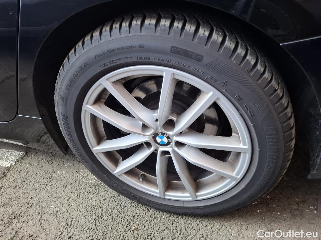  Bmw  Serie 3 BMW Série 3 Touring / 2018 / 5P / Break 318d 150ch Business Design BVA8 #18