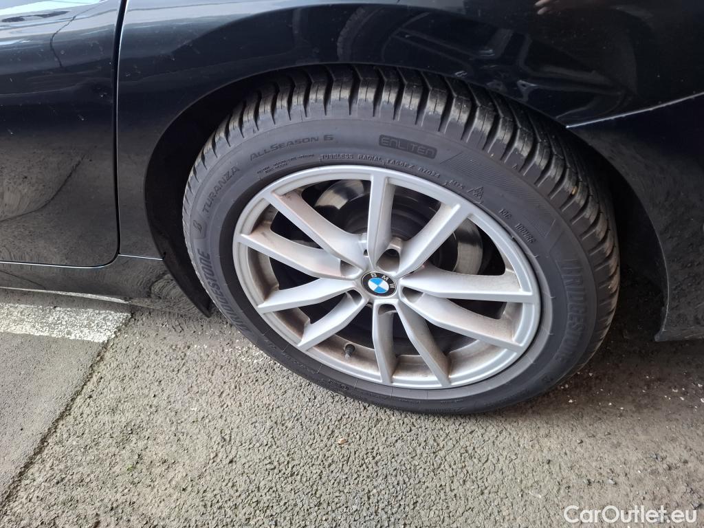  Bmw  Serie 3 BMW Série 3 Touring / 2018 / 5P / Break 318d 150ch Business Design BVA8 #21