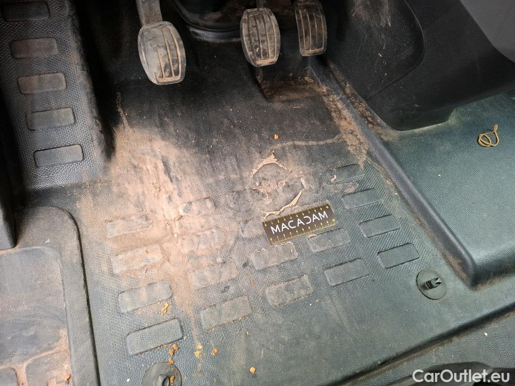  Citroen  Jumpy CITROEN  VU 4p Fourgon Taille M BlueHDi 120 S&S BVM6 Business #32