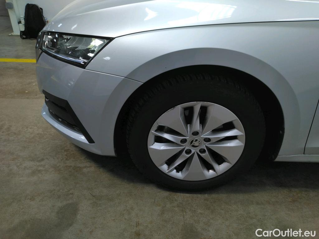  Skoda  Octavia  Break Business 2.0 TDI 115CV BVA7 E6d #21