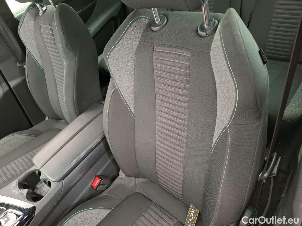  Peugeot  5008  Active Pack 1.5 HDi 130CV BVA8 7 Sieges E6d #20