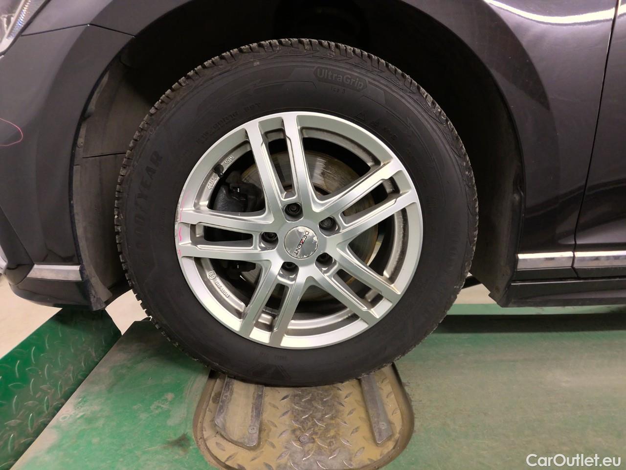  Volkswagen  Passat Pass.SC TDI 200 GT 4M Ex.E.Aut #6