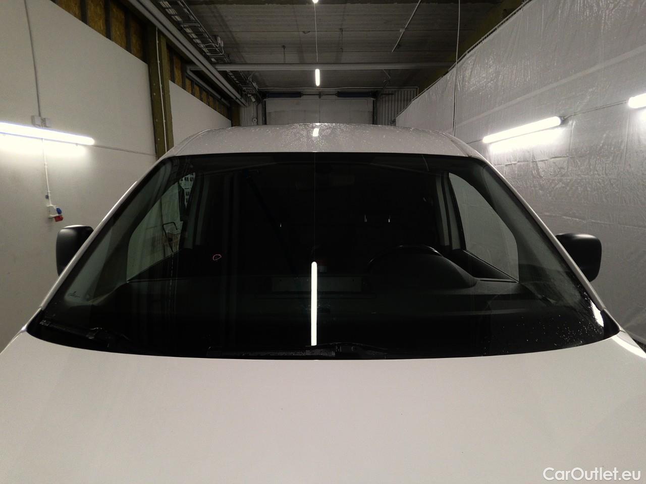  Volkswagen  Caddy  TDI 75 Maxi Aut. #26