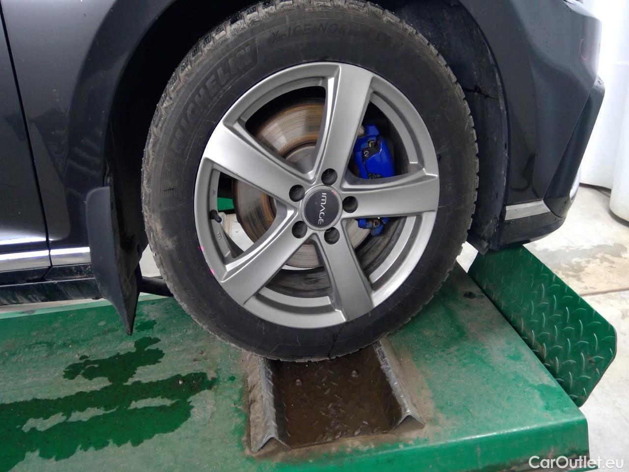  Volkswagen  Passat  Sp.Combi GTE #57