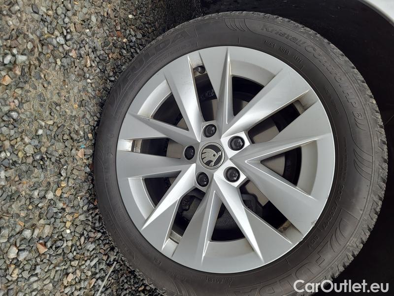  Skoda  Octavia  Combi (NX3)(2020) Oct.Combi 2.0TDI 110 Style AT #10