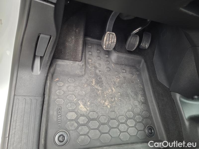  Opel  Combo   E Cargo (2018)  1.5CDTI 75 Selection 3d #8