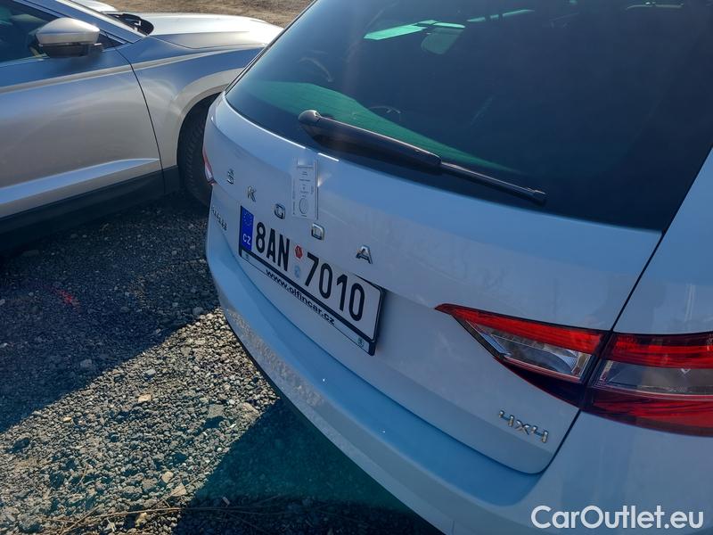  Skoda  Superb  Combi (3V5)(2015) Su.C.2.0TDI 147 4x4 Style Aut #15
