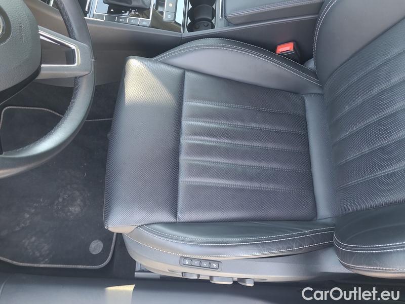  Skoda  Superb  Combi (3V5)(2015) Sup.C.FL2.0TDI 140 L&K 4x4 AT #15