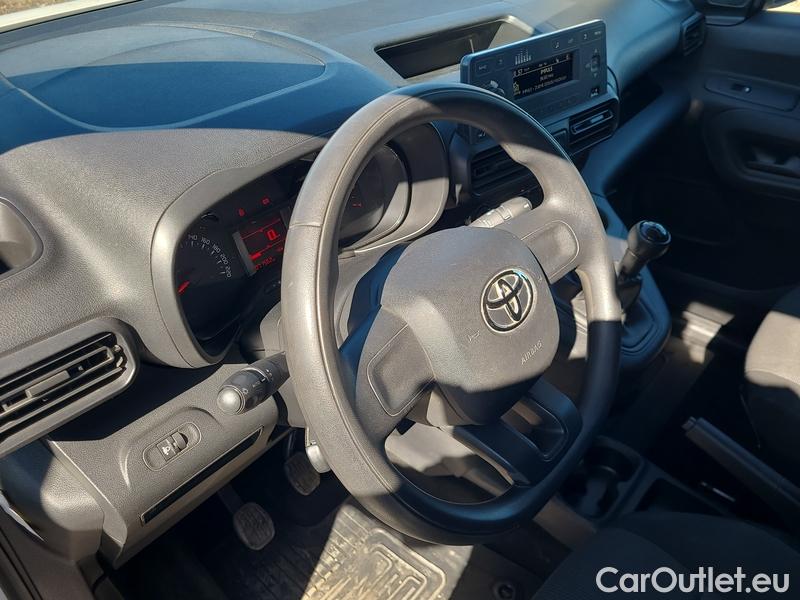  Toyota  Proace  (2016 ->) Pr.City 1.5D 75 Stand. Active #9