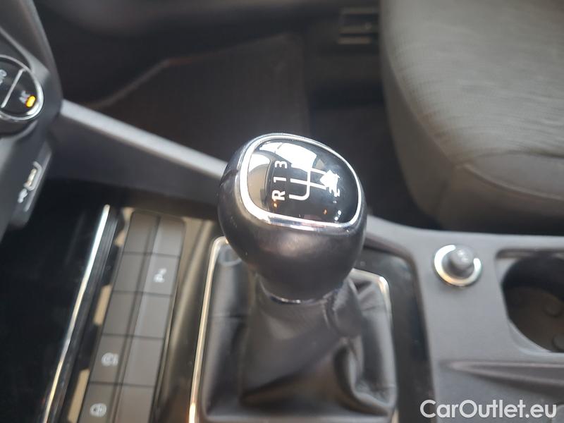 Skoda  Octavia  Combi  (5E5)(03.2017->)  Com 1.6TDI 85 Style #10