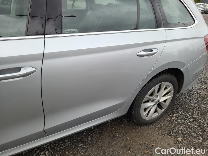  Skoda  Octavia  Combi (NX3)(2020) Oct.Combi 2.0TDI 110 Style AT #4
