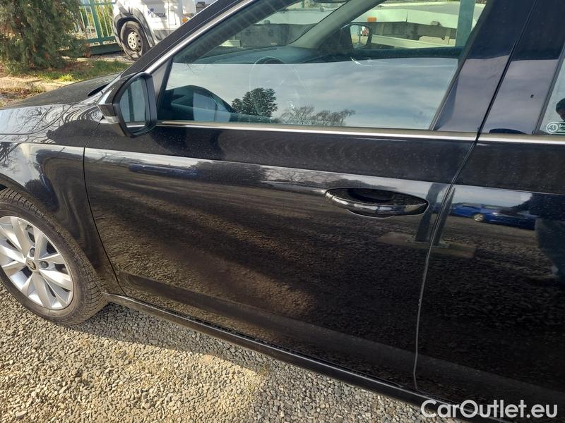 Skoda  Octavia  Combi  (5E5)(03.2017->)  Com 1.6TDI 85 Style #6