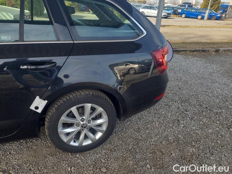  Skoda  Octavia  Combi  (5E5)(03.2017->)  Com 1.6TDI 85 Style #4