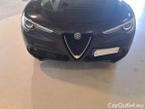  Alfa Romeo   STELVIO ALFA ROMEO / 2017 / 5P / SUV 2.2 TURBO DIESEL 210CV AT8 Q4 EXECUTIVE #31