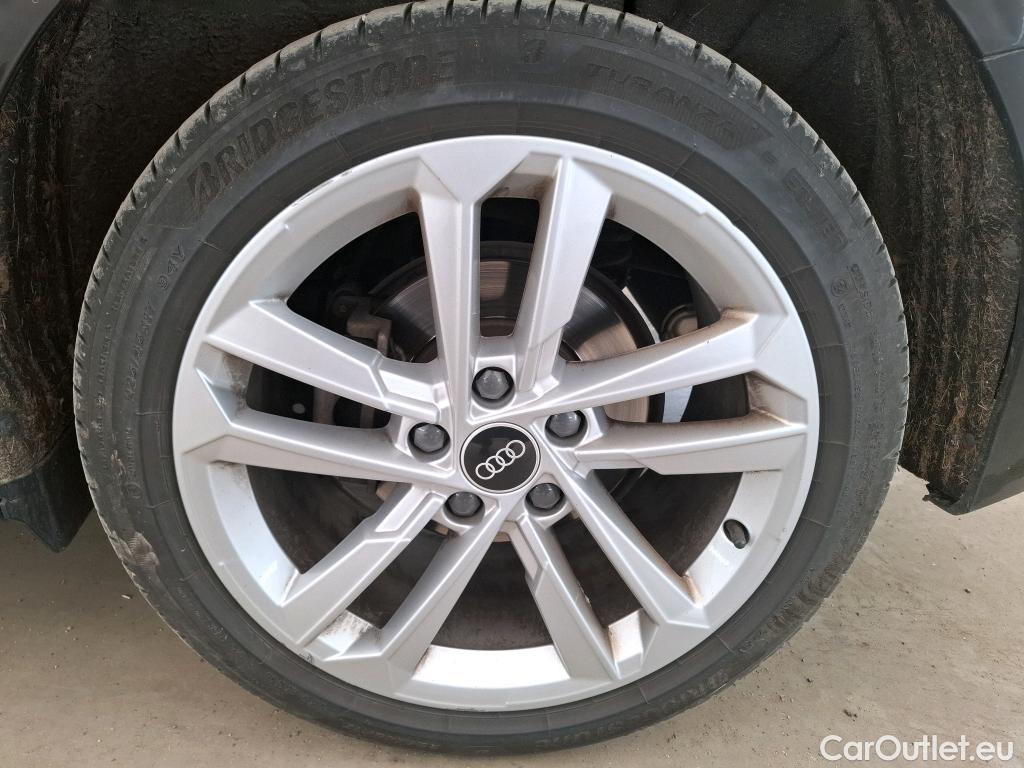  Audi  A3 AUDI  Sportback / 2020 / 5P / Berline 40 TFSI e 204 S Tronic Business Line #42