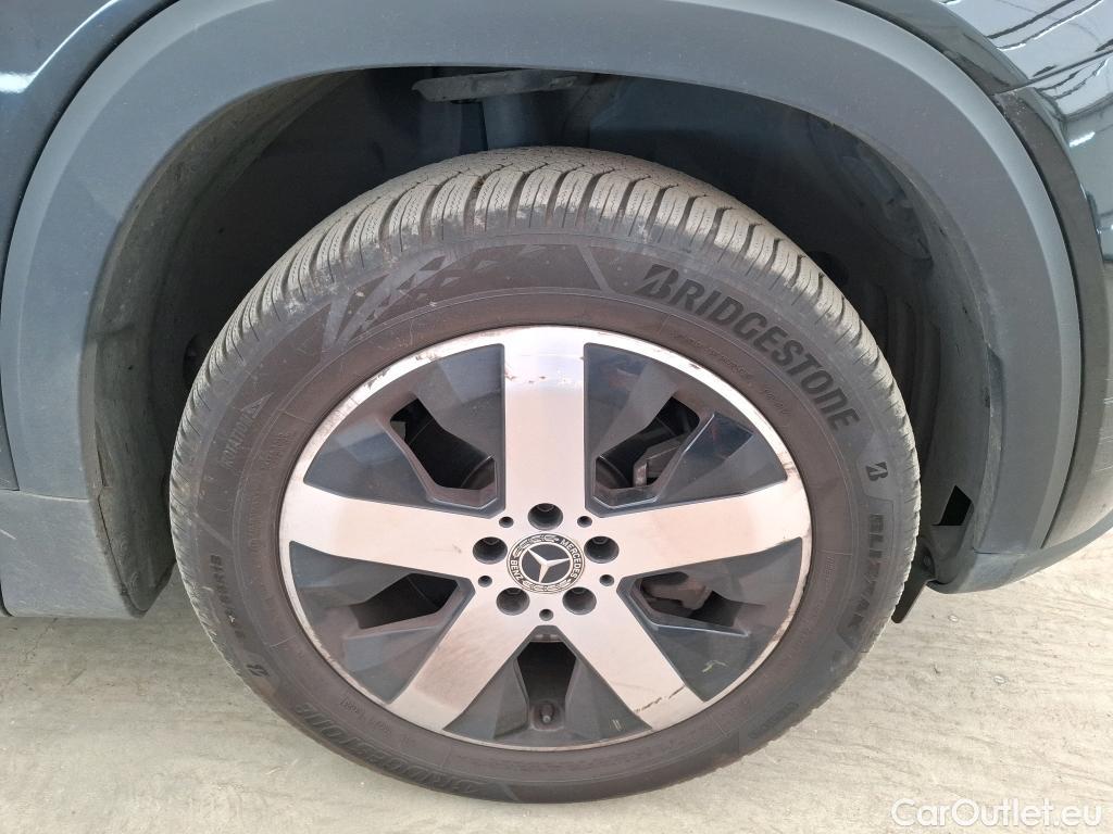  Mercedes  GLB MERCEDES-BENZ  / 2019 / 5P / SUV  200 d Business Line #49