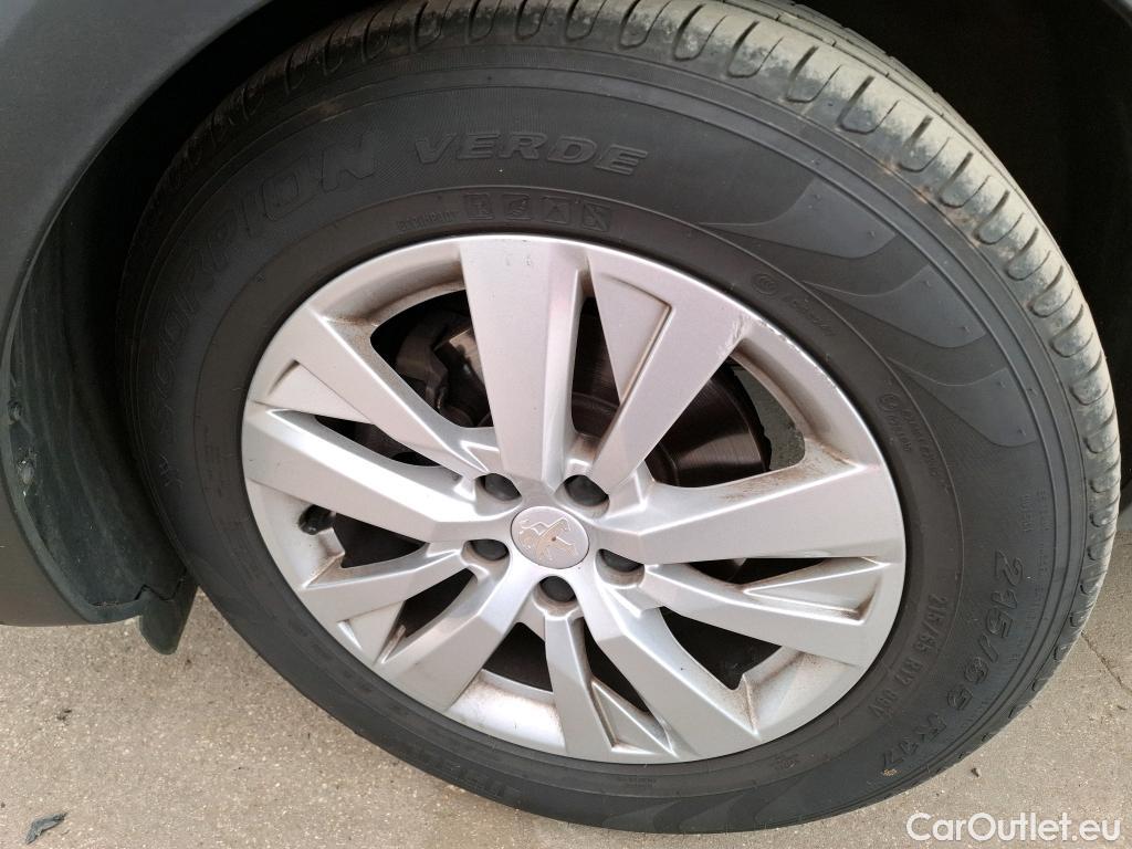  Peugeot  5008  Active Business 1.2 PureTech 130CV BVA8 E6d #20