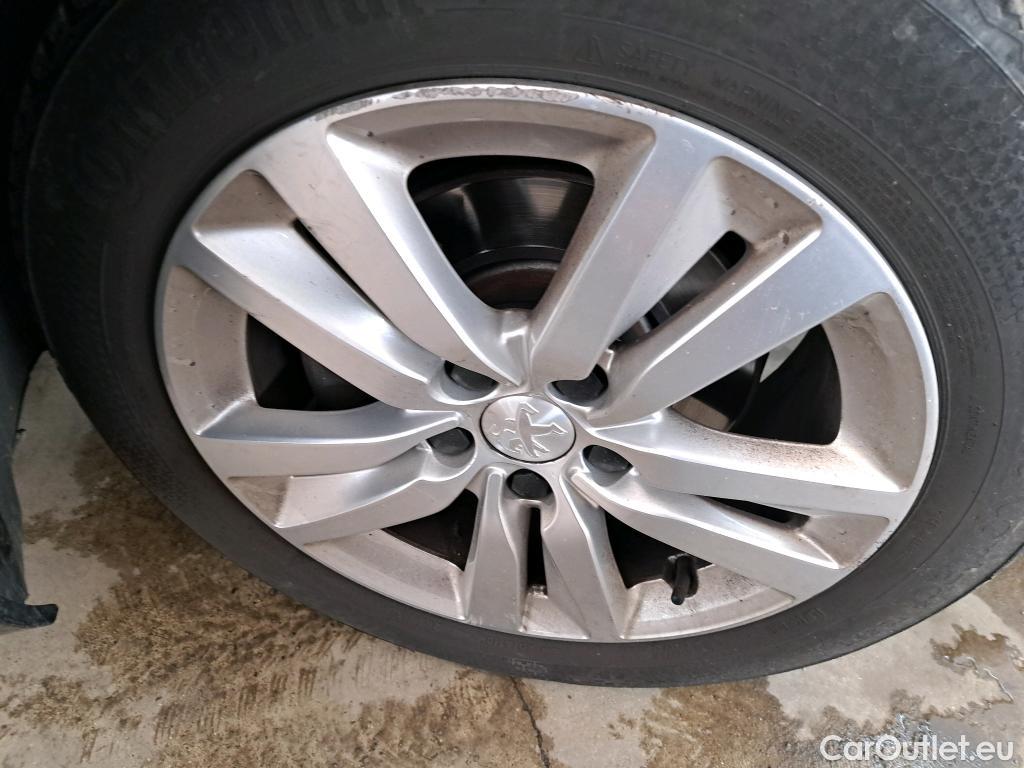  Peugeot  308  Active Pack 1.5 HDi 130CV BVA8 E6d #21