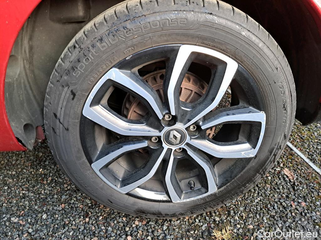  Renault  Clio  IV Grandtour Limited 1.5 dCi 90CV BVA6 E5 #24