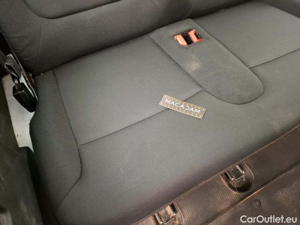  Renault  Trafic RENAULT  4p Combi Zen L1 Energy dCi 125 8 places #46