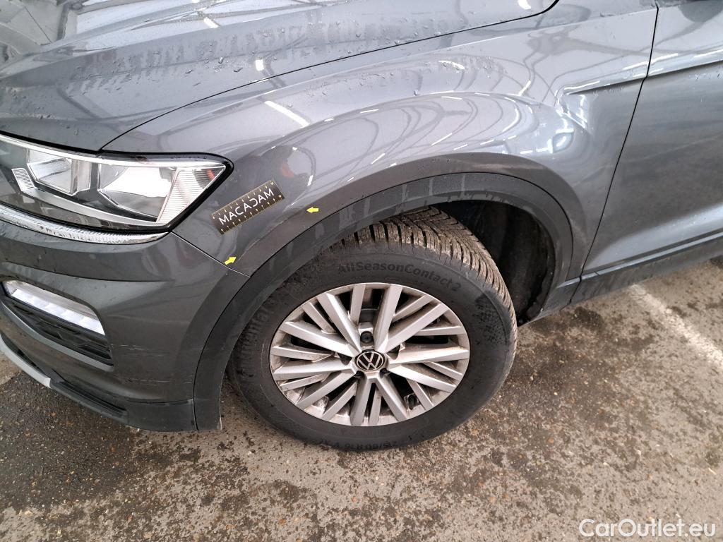  Volkswagen  T-ROC VOLKSWAGEN  / 2017 / 5P / SUV 2.0 TDI 150 LOUNGE BUSINESS DSG7 #1
